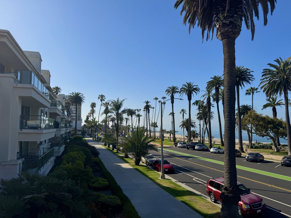 OurSantaMonica's tweet image. Santa Monica Weather: 

✅ High of 70° 
✅ Sunny 
✅ No rain this week 

Photo taken at 9am 

🌴🎡🏄🏾‍♀️ 🇺🇦  

#California #cawx #beachlife #santamonica .
