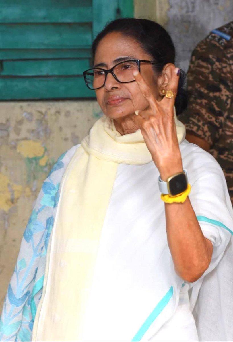 aitctuhin's tweet photo. দুই-তৃতীয়াংশ বেশি আসন নিয়েই ক্ষমতায় ফিরবেন #বাংলার বাঘিনী।।
৪ ঠা মে সবুজ আবির খেলা হবে, হিসাব ও হবে তৈরি থেকো।।
@MamataOfficial
#Vote4TMC
#TrinamoolCongress
#MamataBanerjee
#KhelaHobe https://t.co/tdTk58DPzG