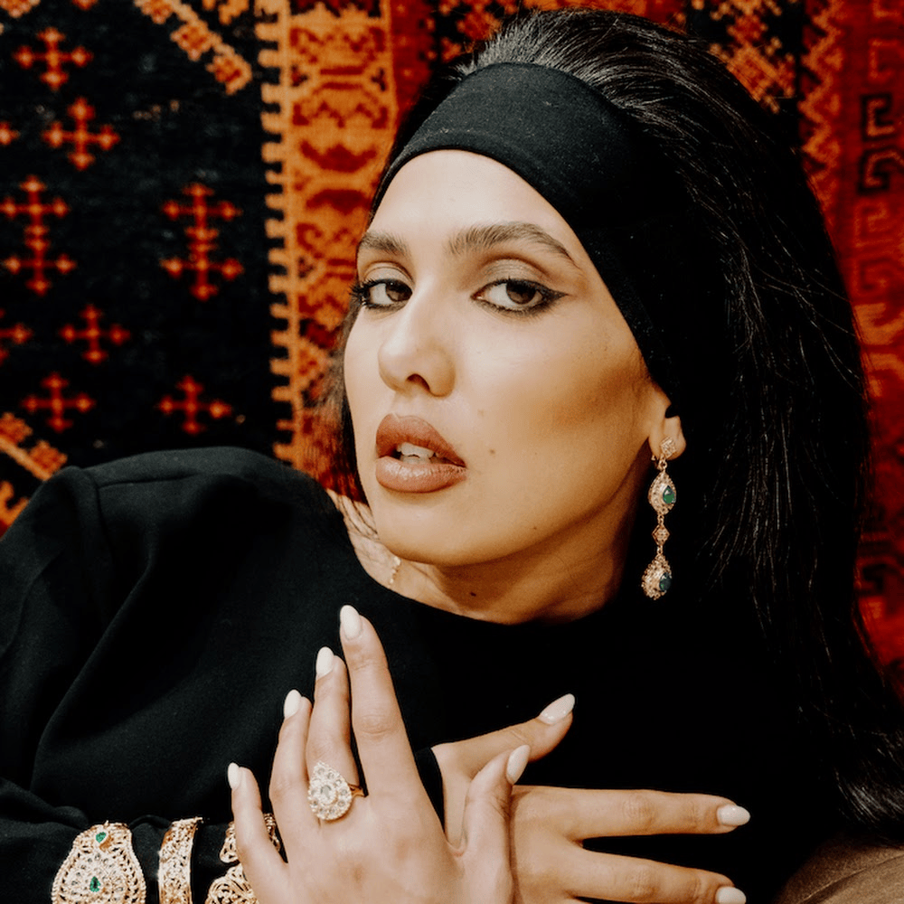 EvangeliaStats's tweet photo. Paréa co-starring @ManalBk_BK  when? ✨️ @Evangelia_Music https://t.co/SkFEHeaqJ8