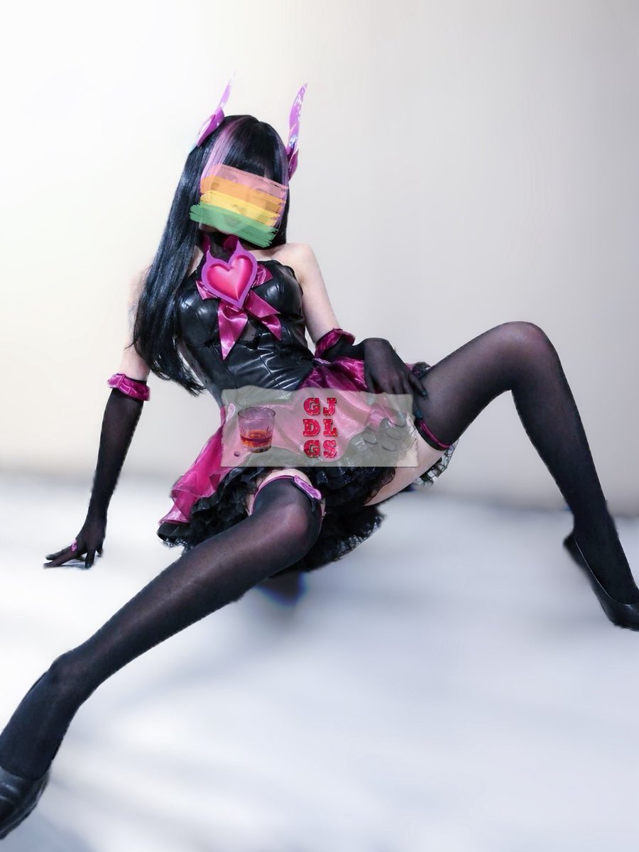 gjdlgs's tweet photo. dva 小dva 你被捕了
｛老样子是一些边角料环节｝
#九九 #dva #黑丝 #手丝 https://t.co/w2XrGNODPN