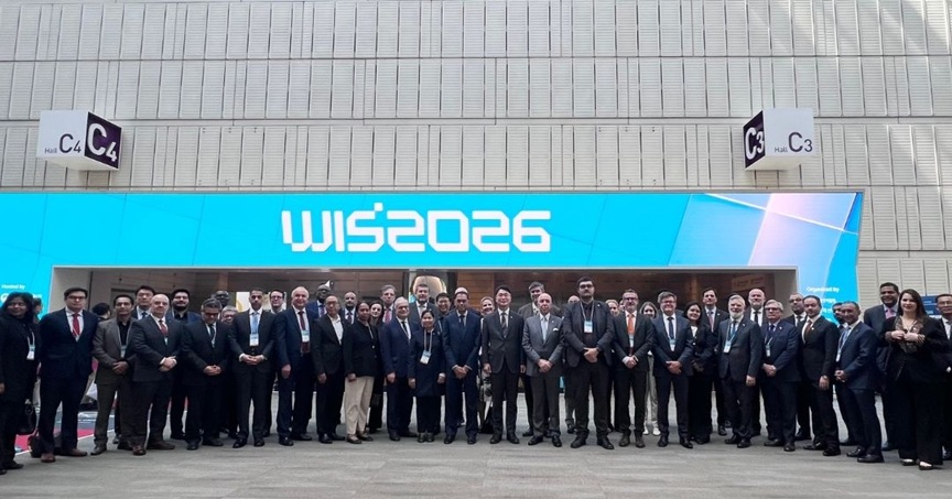TheEnvoyGlobal's tweet photo. The diplomatic corps takes on the World IT Show 2026! #WIS2026

Global envoys explore Korea’s latest in #AI and #QuantumComputing, aiming to harmonize digital standards and foster tech-neutral cooperation.

Read more at: https://t.co/VyxcdJGVMv https://t.co/00Gbqt7j6R