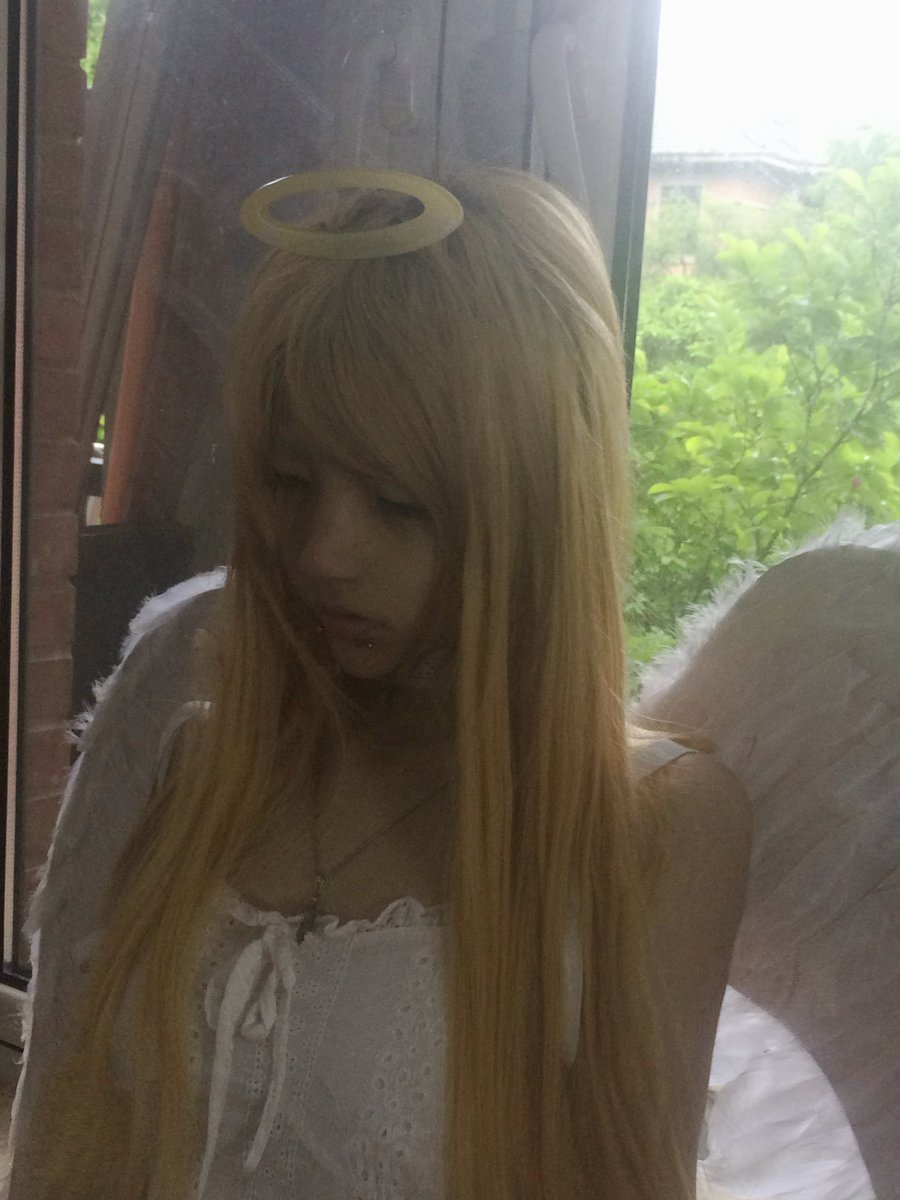 我咋哭了 tweet media
