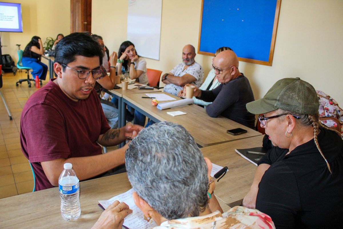 EspacioOsc's tweet photo. 📢 En días recientes, junto a personas defensoras y periodistas de #Guadalajara, impartimos un taller sobre identificación de riesgos y uso de mecanismos de protección.

Seguimos fortaleciendo capacidades para el ejercicio del #DerechoADefender y la #LibertadDeExpresión ✊ https://t.co/2QL6s5oYOo