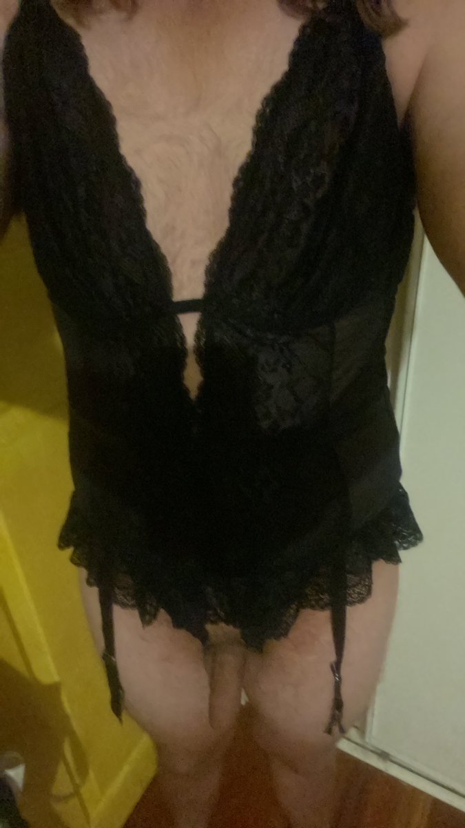 mistressglori's tweet photo. Sissy Russ, would you give blowjobs for a living? Dropping to your knees every single day… sounds like heaven, doesn’t it? 🩷🩷🩷

#femboy #crossdresser #transgender #transgirl #bbcslut #iwantcock @JohnnyJo6578 https://t.co/PCbFRE7Ebf
