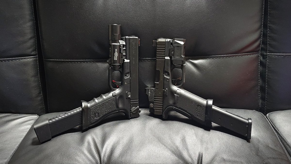 John_Smyth_th's tweet image. グロックってさ、
知らないうちにマガジン増えるよね
今回は長いやつが増えてたよ🫢

#東京マルイ #グロック #Glock
#エアガン #airsoft