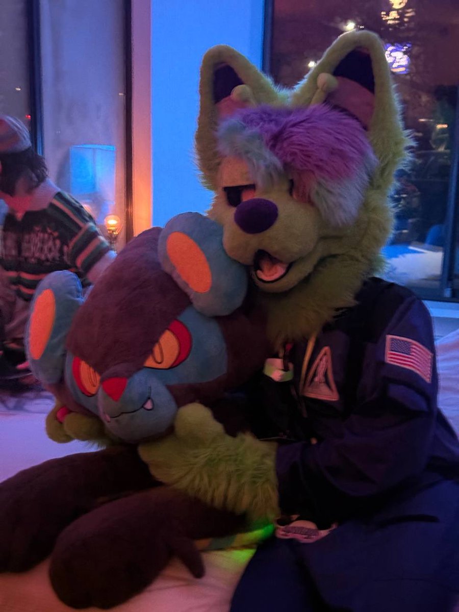 PuppyFromSpace's tweet photo. Who doesn’t like plushies :3 https://t.co/WBEnu9rm9L