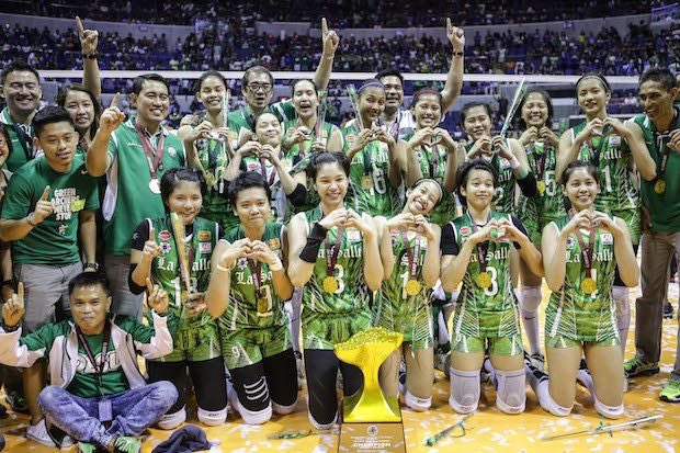echo_sportssss's tweet photo. 10 Years ago. 🥹💚✨

#DLSULadySpikers #AnimoLaSalle https://t.co/IIfeVhkECs