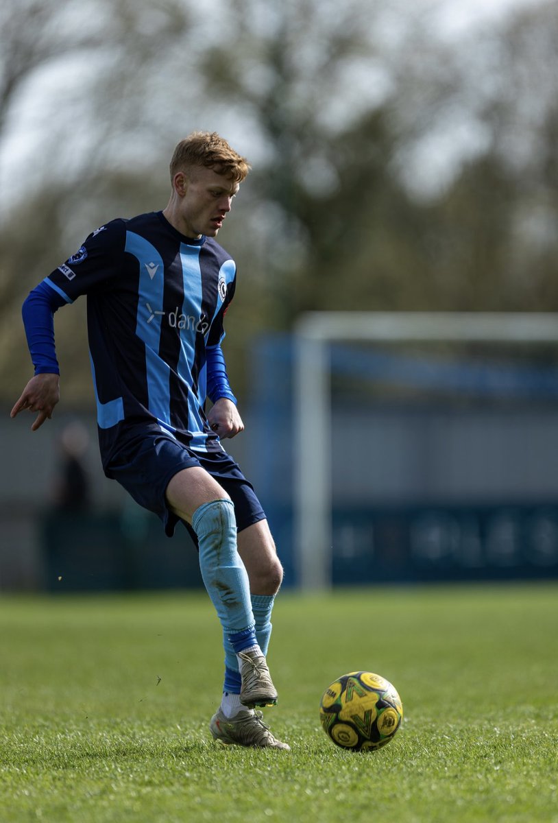 MayhewBoy's tweet photo. Bit of stop start season for me personally as had some personal goals and targets to focus on away from football…. 

Looking forward to seeing what next season has to offer 🤩

29 Games 🏟️
4 assist 🎯
1 goal ⚽️

With a 3 month break… #football https://t.co/0DDpkT8L7k