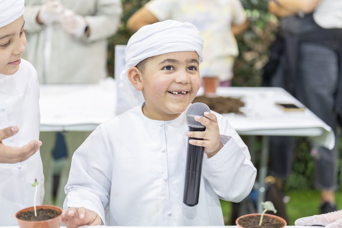 Dubai Festival City tweet media