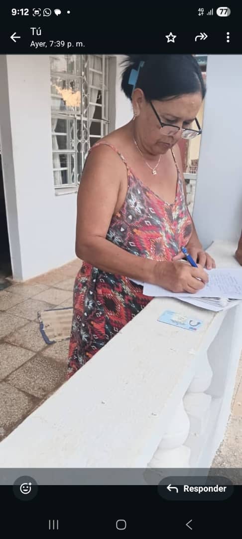 #MiFirmaPorMiPatria va  "Por la Paz" "Por exigir el cese del Bloqueo" desde Artemisa en el Consejo Popular Centro Circunscripción 6 y 18 Unidos por la Patria. 
#ArtemisaJuntosSomosMás <a href="/CubaMined/">MINED</a> <a href="/naimatrujillob/">Naima Ariatne Trujillo Barreto</a> <a href="/yarobyalvarez/">Director Provincial Educación Artemisa</a>  <a href="/EduArtemisa/">DPEArtemisa</a> <a href="/JuanBertico/">Juan Alberto Rodriguez</a>  <a href="/GobiernoArt/">Gobierno Provincial de Artemisa</a>
