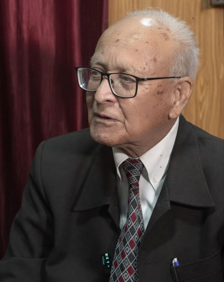 Kashmir_Positiv's tweet image. डॉ. हबीबुल्लाह जरगर 
कश्मीरी चिकित्सा के एक जीवित दिग्गज।
छह दशकों की सेवा, करुणा और समर्पण के साथ “पीपल्स सर्जन” बने, जिन्होंने पीढ़ियों को मार्गदर्शन दिया और मानवता की मिसाल कायम की।
#Kashmir