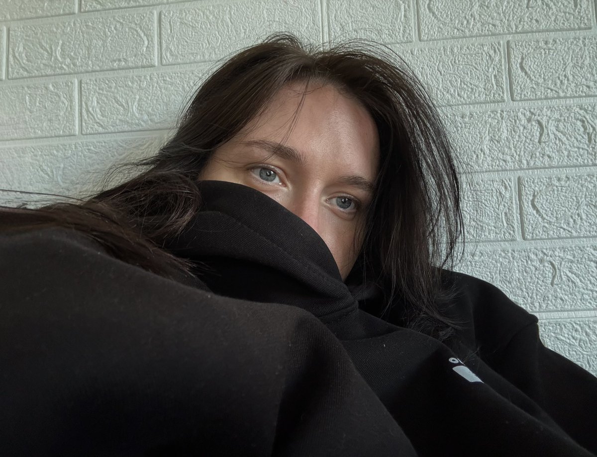 Заапрувлений спосіб нагрітися — подихать під кофту, пользуйтесь