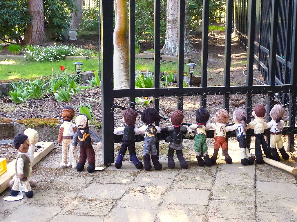 RedsKnitDolls's tweet image. #TURNamc Caleb is finally a happy camper &amp;amp; the project is finally finished. AND the gate works😅😂There's 2 extra views opening the gate from different angles. Chose 1st for post b/c seemed more action. @burngorman @samuelroukin @heatherglind @KseniaSolo @westratenick @AldisHodge