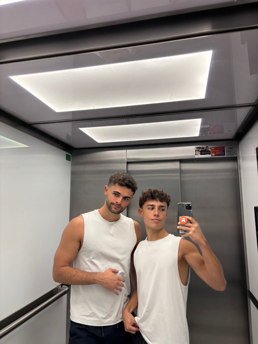 Your Favourite Gay Couple tweet media