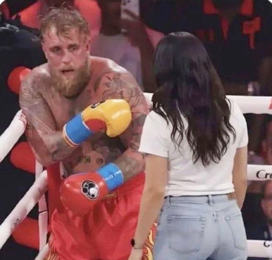 StrawbornLegend's tweet photo. When she finds out you made another
Bitcoin purchase. https://t.co/p4GT8csUWY