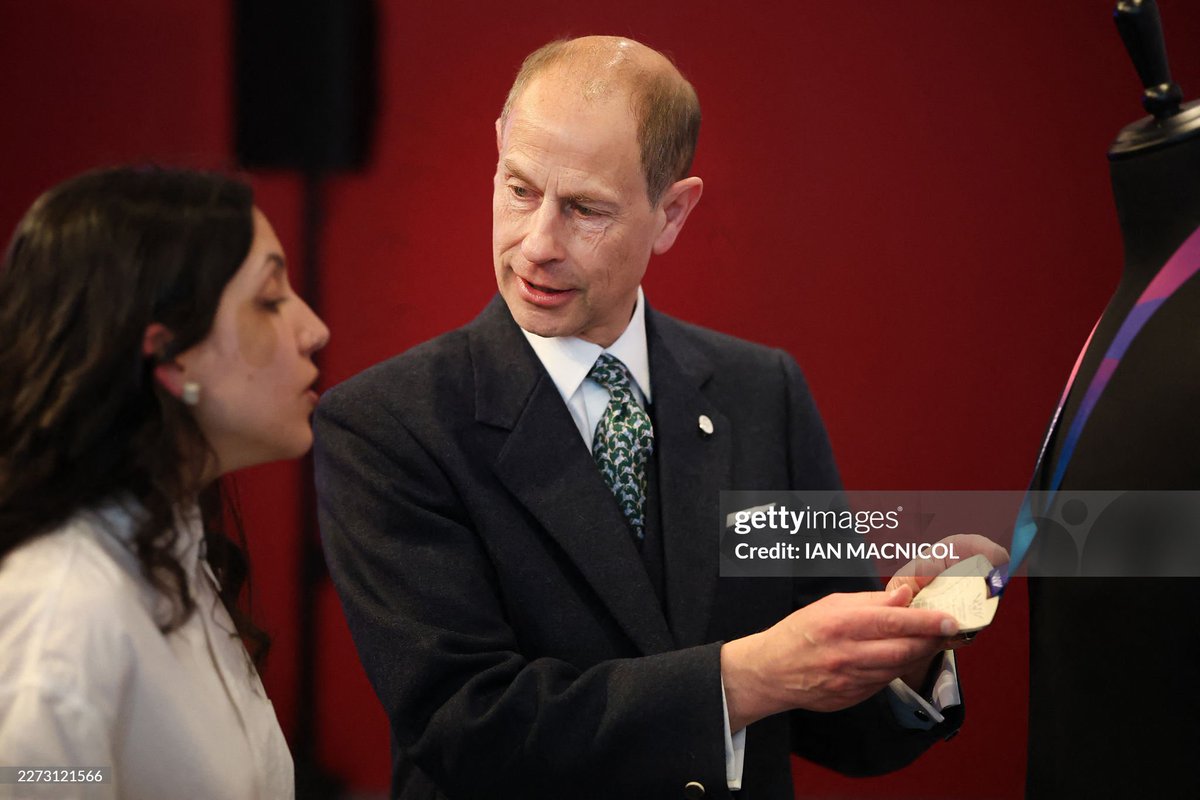 ✨NEW

Today, The Duke of Edinburgh, Vice-Patron of The Commonwealth Games Federation, attended an event in Glasgow for the official unveiling of the Medals of the 2026 Commonwealth Games.

📸 Ian MacNicol