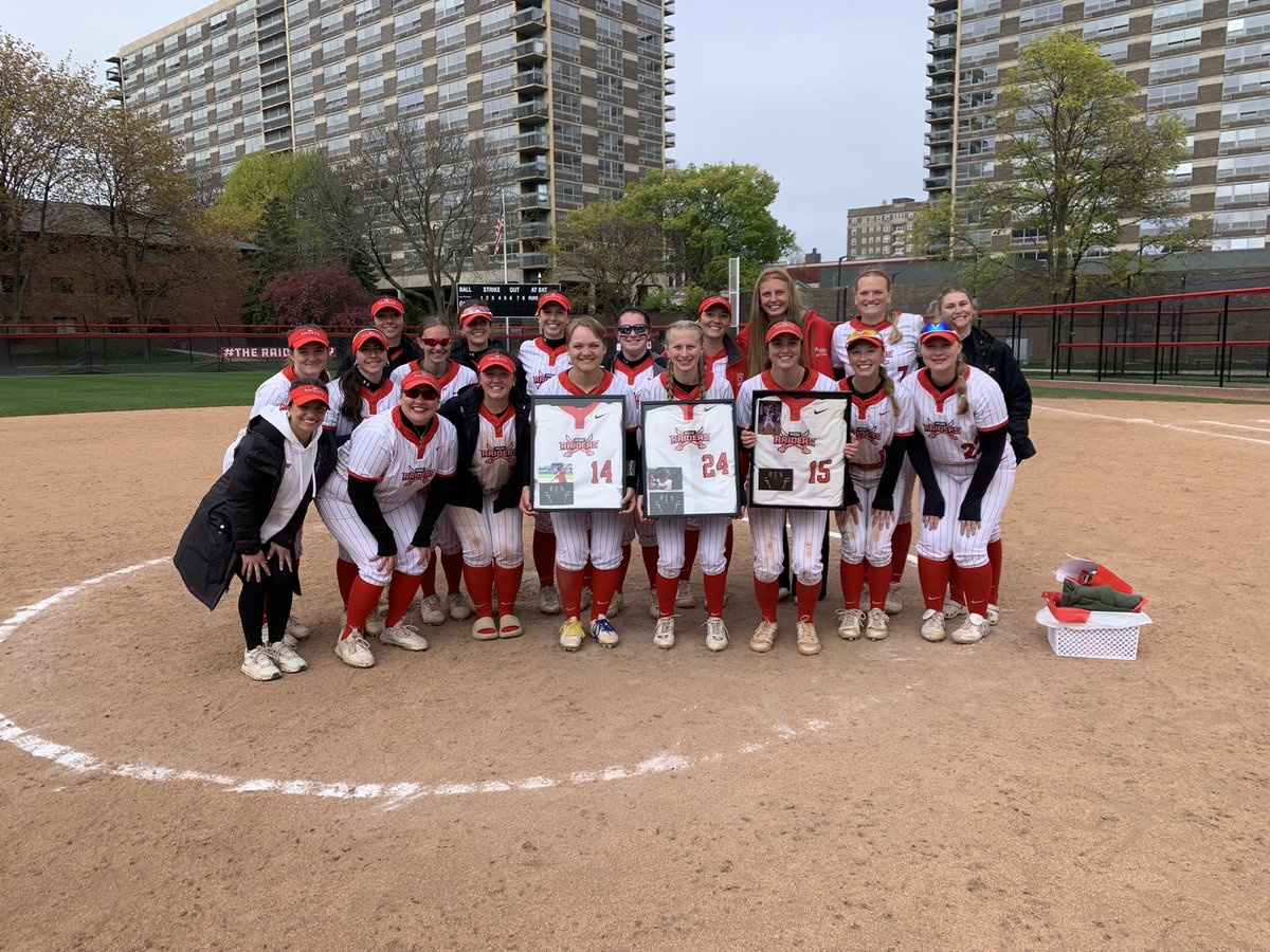 MSOE Softball tweet media