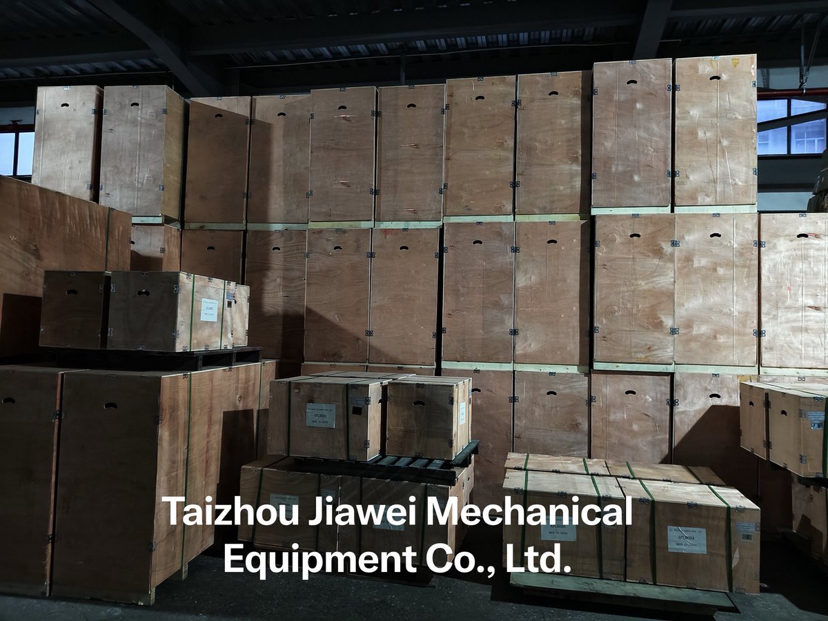 GynboMachinery's tweet image. Ready to ship! 📦 2 x 40HQ containers of Piston Air Compressors are heading to Saudi Arabia. 🇸🇦

Any size, customized for your needs!

 Email: sales@jiaweijx.com
Web: gynbo.com

#AirCompressor #FactoryDirect #Manufacturing #IndustrialSupply #ExportChina #SaudiArabia