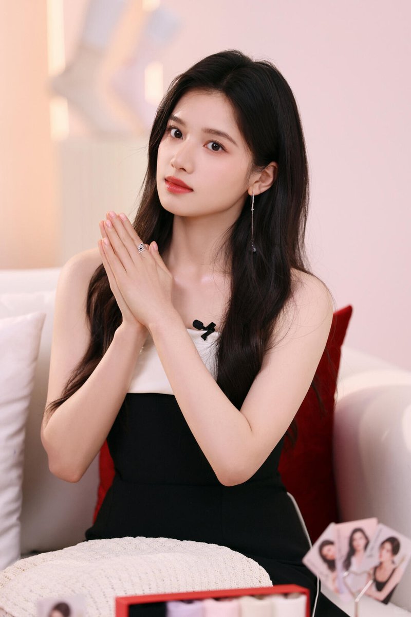 WithJINGYI_TH tweet media