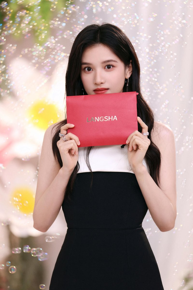 WithJINGYI_TH tweet media