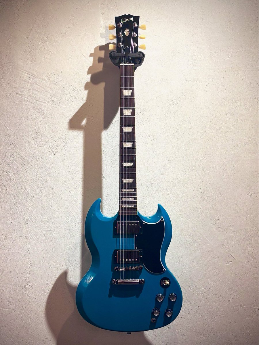 Grandeuomo2016's tweet photo. 最近気に入ってるギター

大人になってからSGの魅力に気付いた。

#Gibson #SG https://t.co/0n4tfQRHPw