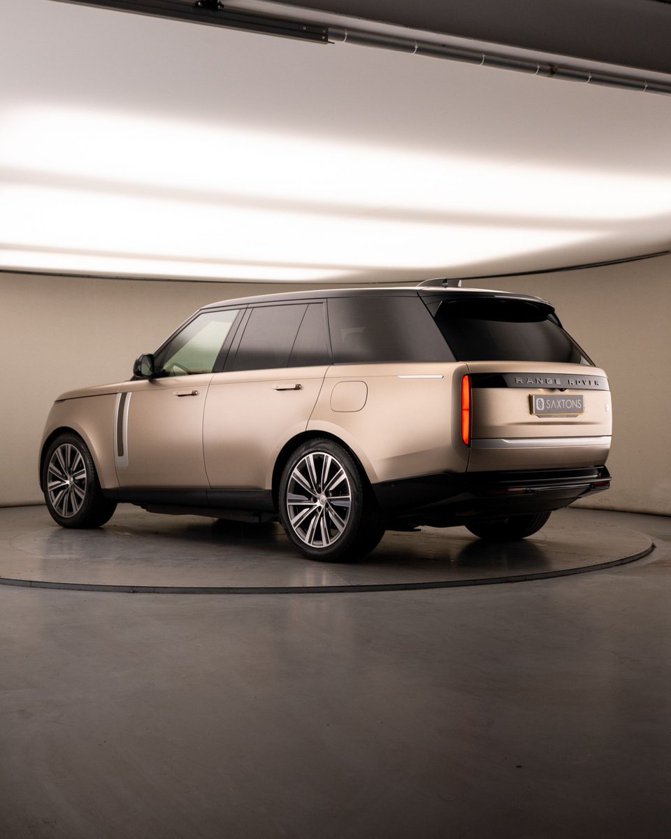 saxtonsofficial's tweet image. Just arrived... 2023 Land Rover Range Rover SV P550e 38.2KWh 

Now available at Saxtons📍

Colour: Sunset gold - Satin
Price: £115,000
Mileage: 24,707
Reg: SA25 GPX

Link:saxtons.co.uk/vehicle/land-r… 

#landrover #rangeroversv #rangerover