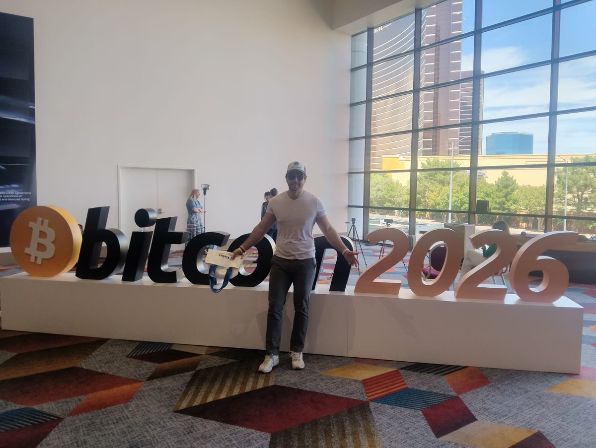 bitsave 🐷 tweet media