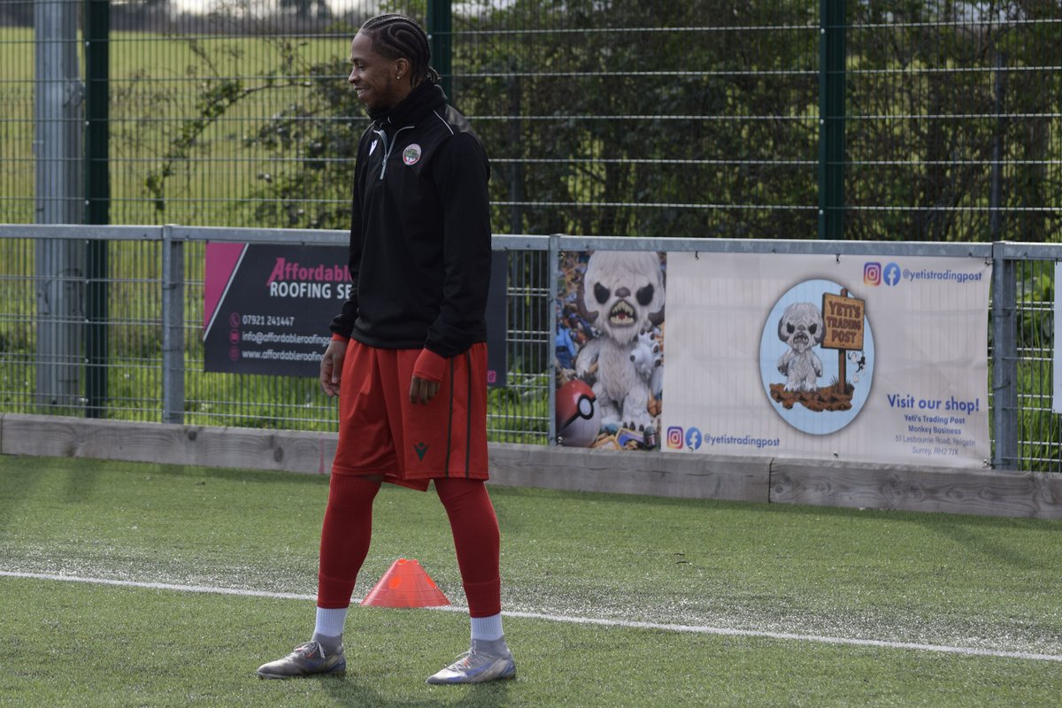 South_ParkFC's tweet photo. 🤝 | 𝗦𝗣𝗢𝗡𝗦𝗢𝗥: 𝗬𝗘𝗧𝗜𝗦 𝗧𝗥𝗔𝗗𝗜𝗡𝗚 𝗣𝗢𝗦𝗧

Huge thank you to pitch side sponsor Yetis Trading Post for supporting the club! 

Browse over 250,000 Pokémon cards, including singles, graded rarities, and exclusive finds. They also buy, sell, and trade cards and vintage toys, offering a trusted space for collectors looking to build or refine their collections.

They can be found in Lesbourne Road so pop in, have a browse around the store, the place to find Pokémon in Reigate. 

❤️💚🌳⚡️