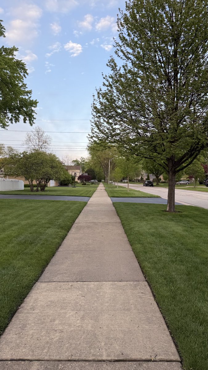 mediagurlruns's tweet image. Tuesday’s sunny blue sky runch, but I do love turkey sandwiches! 🙏🏼🏃🏻‍♀️🥪 #runch #run #lunch #runner #6miler