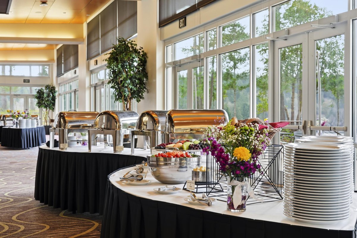 Clearwaterisfun's tweet image. 🌸 Mother’s Day Buffet
May 10 | 11AM–4PM
Beautiful brunch + limited seating
🎟 $55 Adults | $25 Kids
Reserve now 👀
bit.ly/4sEiqXs
#ClearwaterCasino #MothersDay #Brunch