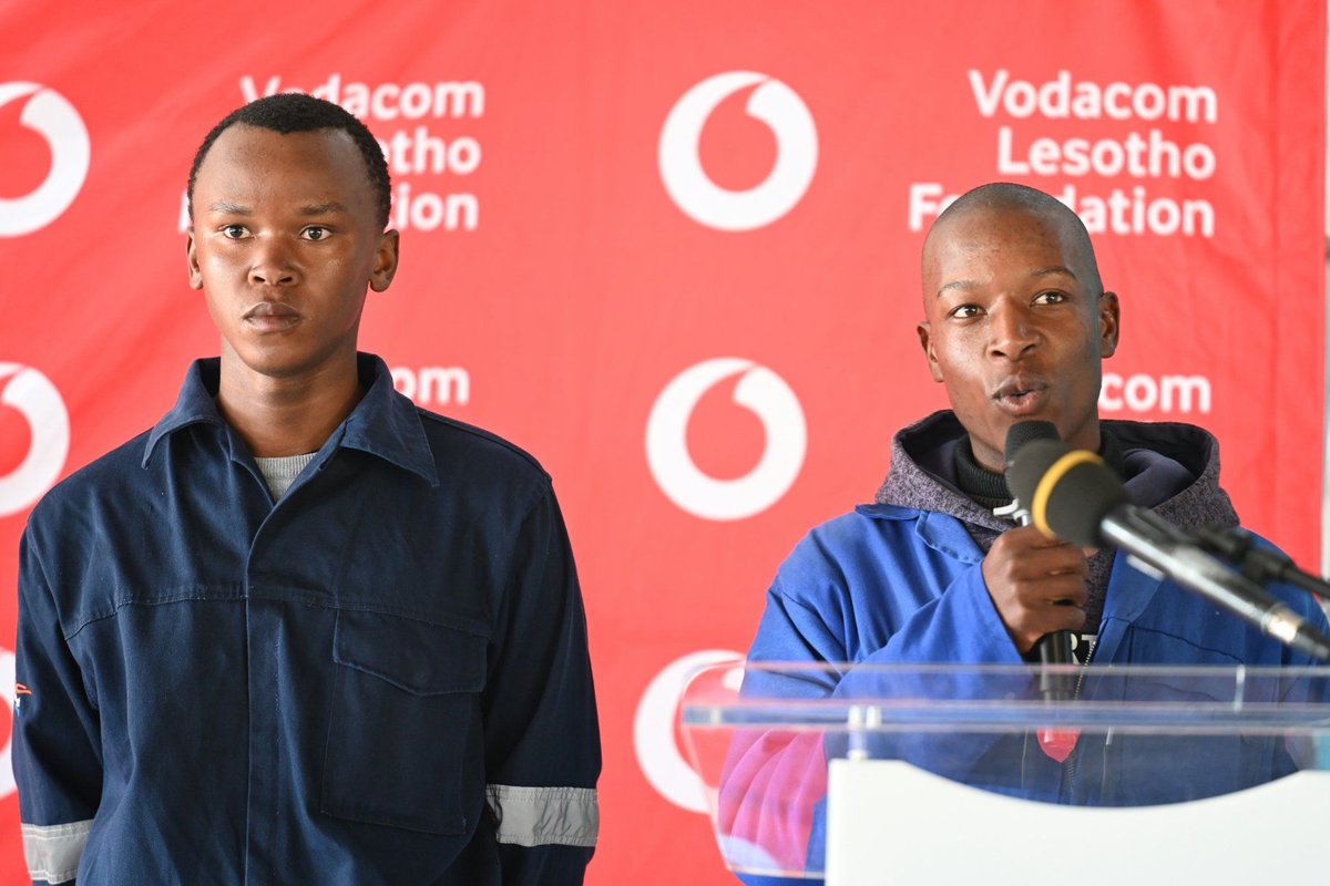 UnicefLesotho's tweet image. We are proud to partner with @FNBLesotho, @VodacomLes and @EducationLes in launching #HaUFelleMona, an education support initiative that will assist 50 learners from Quthing through supplementary examination support &amp;amp; mentorship, helping reduce risks linked to school dropout.