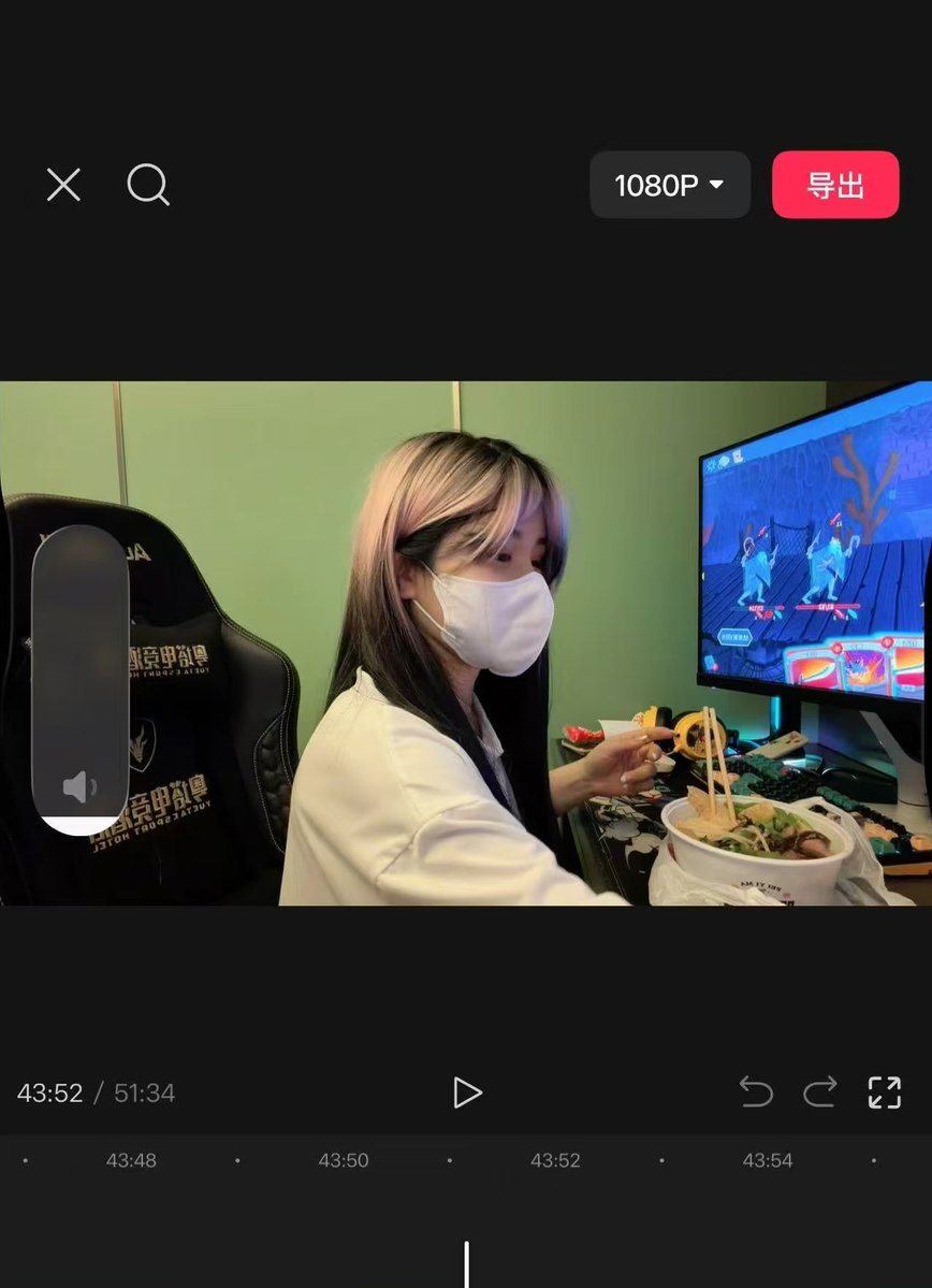 小t tweet media