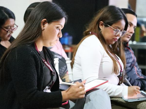 VirtualNotMX's tweet image. 🏛️ GOBIERNO | Puebla Fortalecen formación de asesores jurídicos para atención a víctimas en Puebla dlvr.it/TSHXzm 🔗 #JusticiaParaTodos #Victimas #DerechosHumanos #AsesoresJurídicos #Puebla