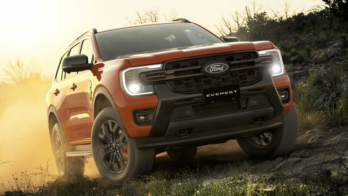 MadridMotorS's tweet image. (1/3) New Ford Everest Wildtrack asi es la nueva bestia parda de SUV basado en el Ranger solo para el mercado australiano y del que se venderán 1.000 unicas unidades y que bajo su piel adoptará el poderoso bloque... #australia #ford #everest #FelizMiércoles #FelizMiercolesATodos