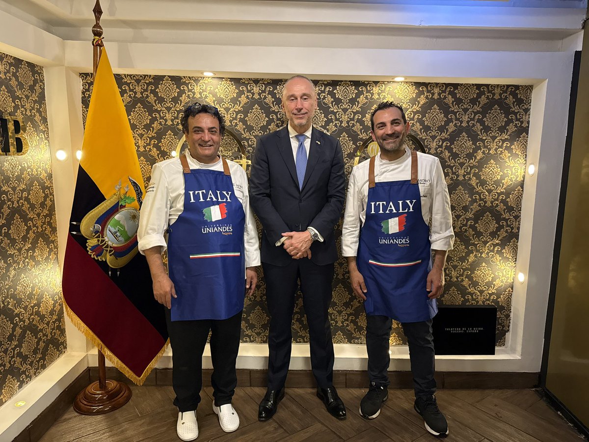 Italy in Ecuador tweet media