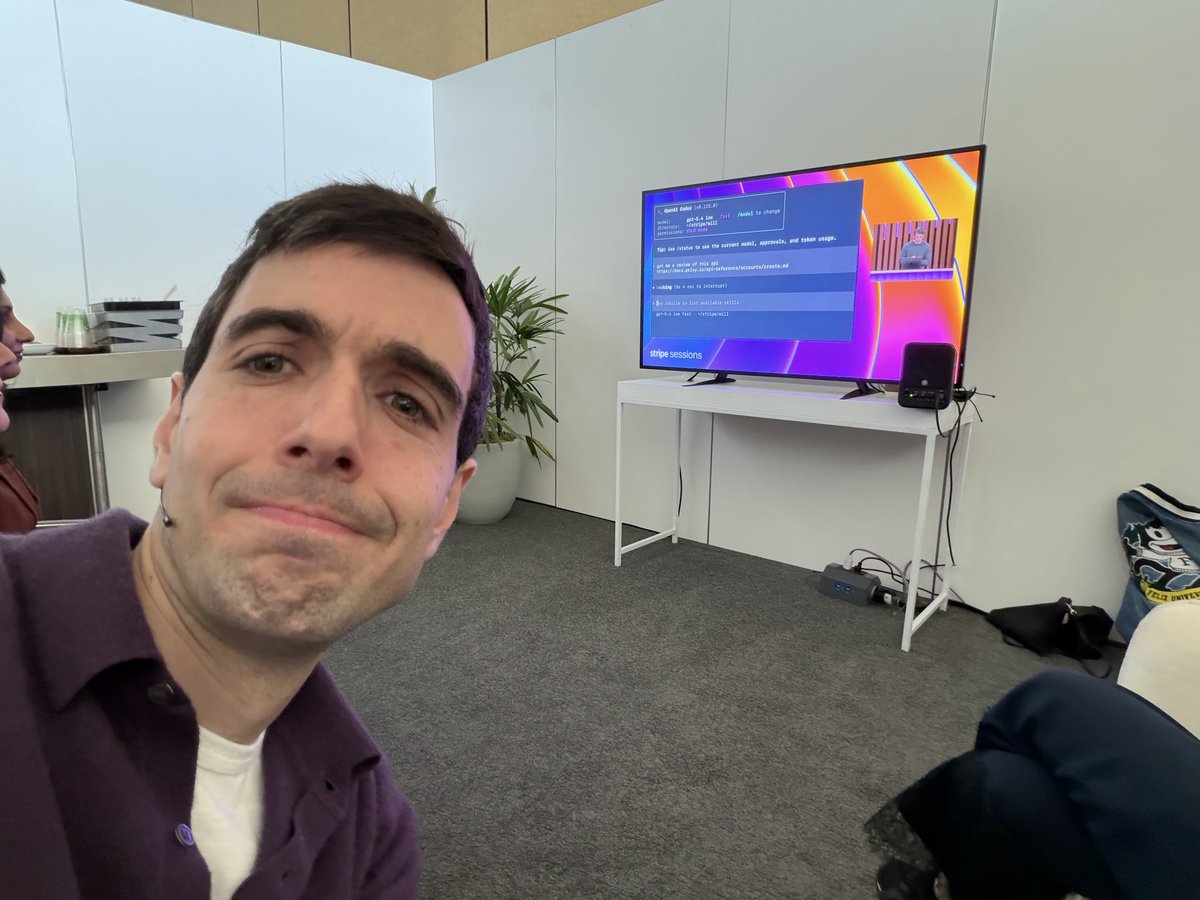 Henri Stern Ꙫ tweet media