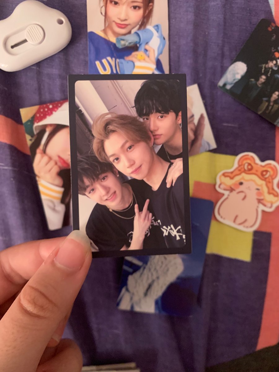 CB97R0OM's tweet photo. ⊹₊˚‧ feedback positivo para @innuheartt !! veio tudo muito bem embalado e com brindes lindos! e também foi muito atenciosa durante a compra, obrigada 🤍 https://t.co/gf2mIm1rV7