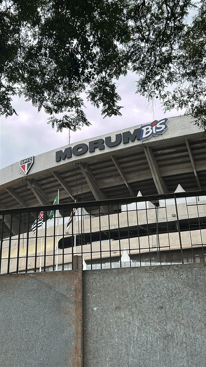 lua ¹⁵ ⊙⊝⊜ VAI VER O BTS tweet media