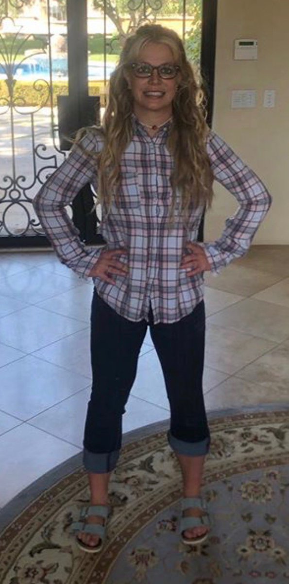 pepto dismal tweet media