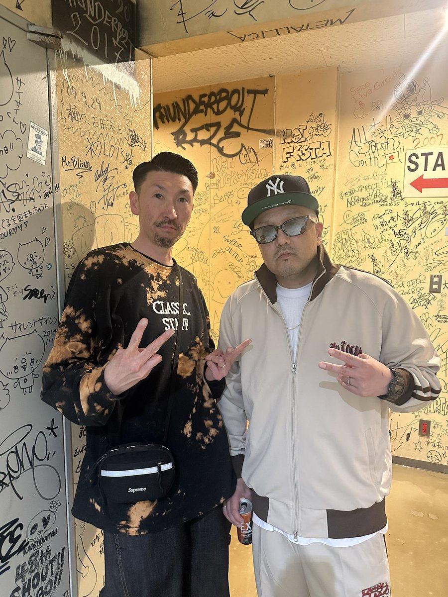WhiteBaseTaiki's tweet photo. USUくんのONE MAN LIVE
『MY LOCUS』
最高のワンマンライブでした🎤✨

また新潟LOTSで
『旅路』を奏でる事ができて
本当に幸せでした✨

@USU_aka_SQUEZ くんに大感謝🤝

そして
来てくれた人達だけが聴けた
USU✖︎WHITE BASEの新曲🎶
リリース前のサプライズ初披露でした✨

リリースをお楽しみに‼️ https://t.co/C8VvkjMQDe