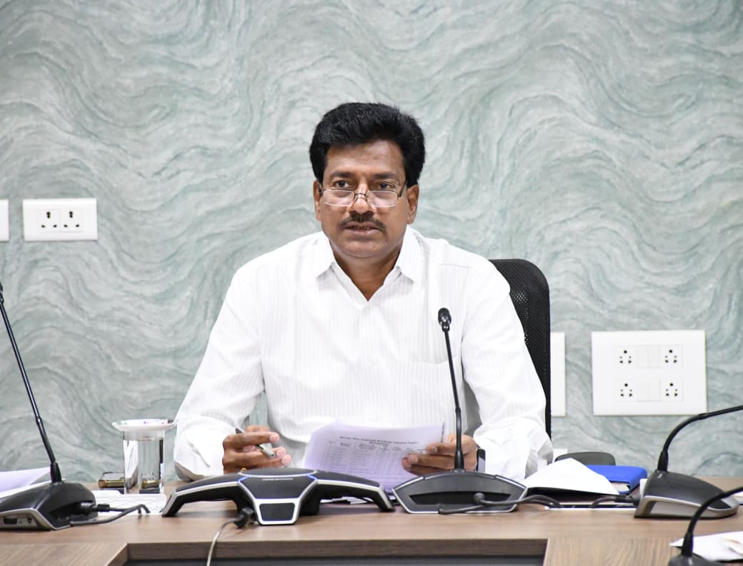 DPRO_WANAPARTHY's tweet image. ఈ కార్యక్రమంలో డిఆర్డిఓ ఉమాదేవి, జెడ్పి సీఈవో యాదయ్య, డిఎల్పిఓ రఘునాథ్, జిల్లాలోని అన్ని మండలాల ఎంపీడీఓలు, ఎంపీఓలు పాల్గొన్నారు. @Collector_WNP  #collector #collectorwanaparthy #MGNREGS #DPRO #Zpceo #dlpo #mpdos #mpos @IPRTelangana