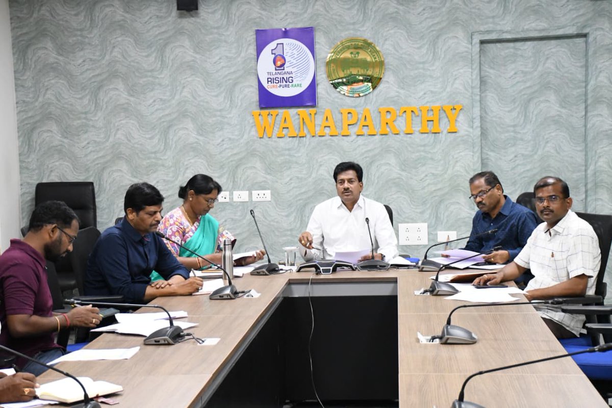 DPRO_WANAPARTHY's tweet image. ఈ కార్యక్రమంలో డిఆర్డిఓ ఉమాదేవి, జెడ్పి సీఈవో యాదయ్య, డిఎల్పిఓ రఘునాథ్, జిల్లాలోని అన్ని మండలాల ఎంపీడీఓలు, ఎంపీఓలు పాల్గొన్నారు. @Collector_WNP  #collector #collectorwanaparthy #MGNREGS #DPRO #Zpceo #dlpo #mpdos #mpos @IPRTelangana