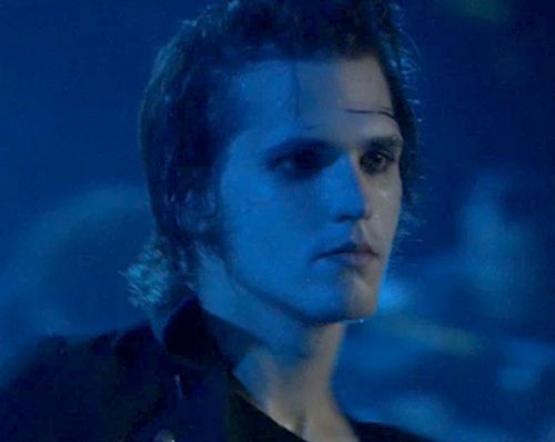 nananinanao tweet media