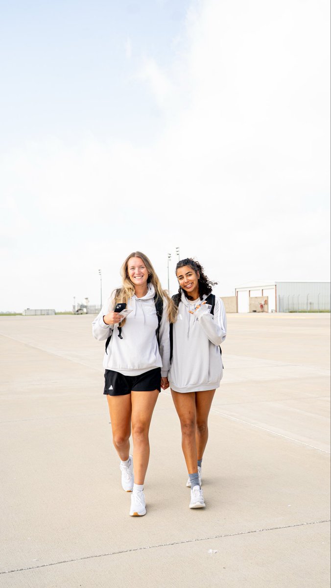 Islanders Beach Volleyball tweet media
