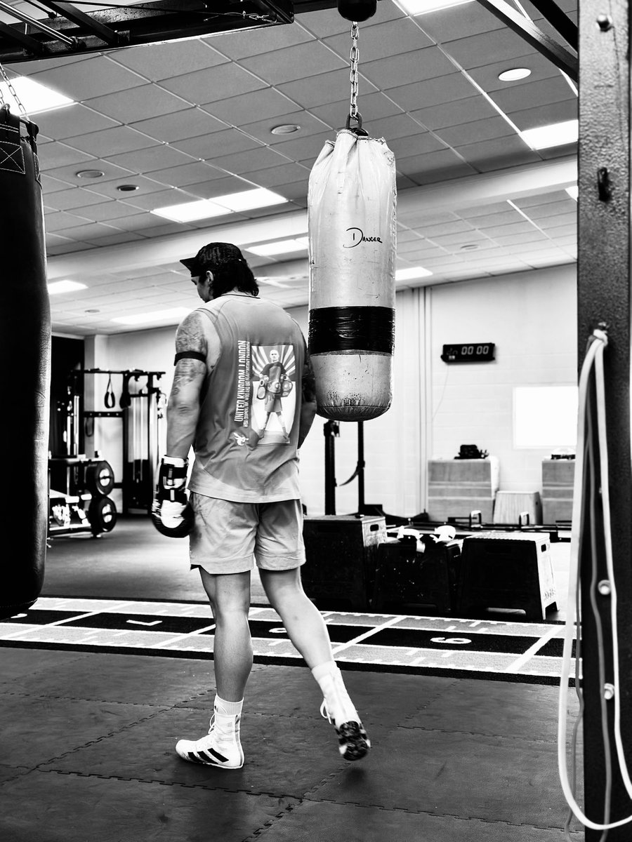 Oleksandr Usyk tweet media
