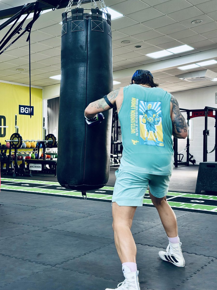 Oleksandr Usyk tweet media