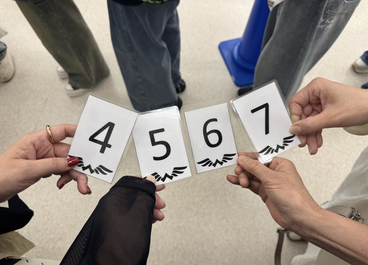 nori_3mrk's tweet image. フォトセッション…未知すぎたけど笑
毎回ちがうネタでいろんなことしてくれてホントにホントにありがとう😍

Windyを楽しませる為とはいえ、これはすっごく労力がいるよね

おかげで1日があっという間でニコニコでした🤭
WATWINGだいすき❤️いつもありがとう😚

#WATWING #Windy