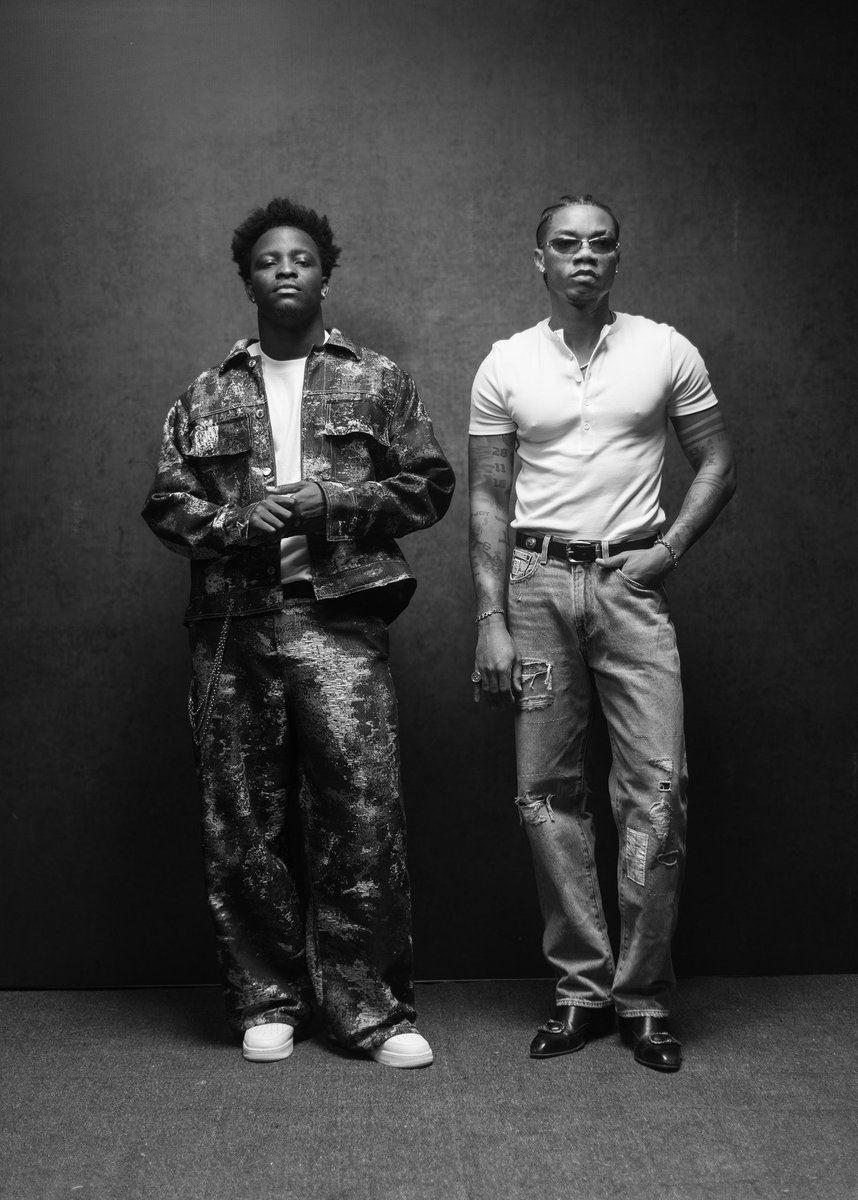 Lasmidofficial's tweet photo. Couldn’t leave this one untouched…
@KiDiMusic X myself #Signature

See you at midnight. https://t.co/8XbZRuKfwq