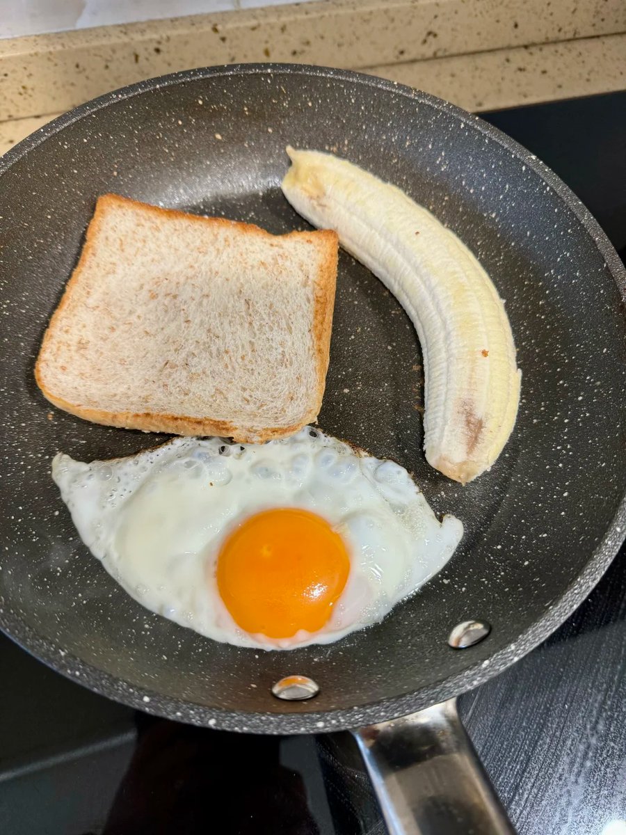 jyotinehra78's tweet image. Good food = Good mood! 🥗☀️ #MorningFuel #HealthyLifestyle #EatClean