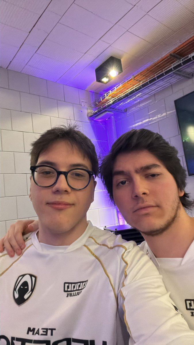 WootVL's tweet image. 2-0 vs @FUTesportsgg this guy is cheating man @RieNsfps